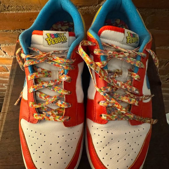 Nike Fruity Pebble Dunks - Picture 4 of 7